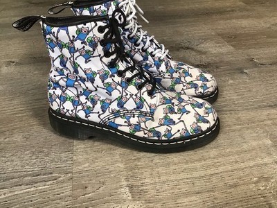 Dr. MARTENS Castel x Adventure Time Womens 9 White Ankle Boots Cartoon Network