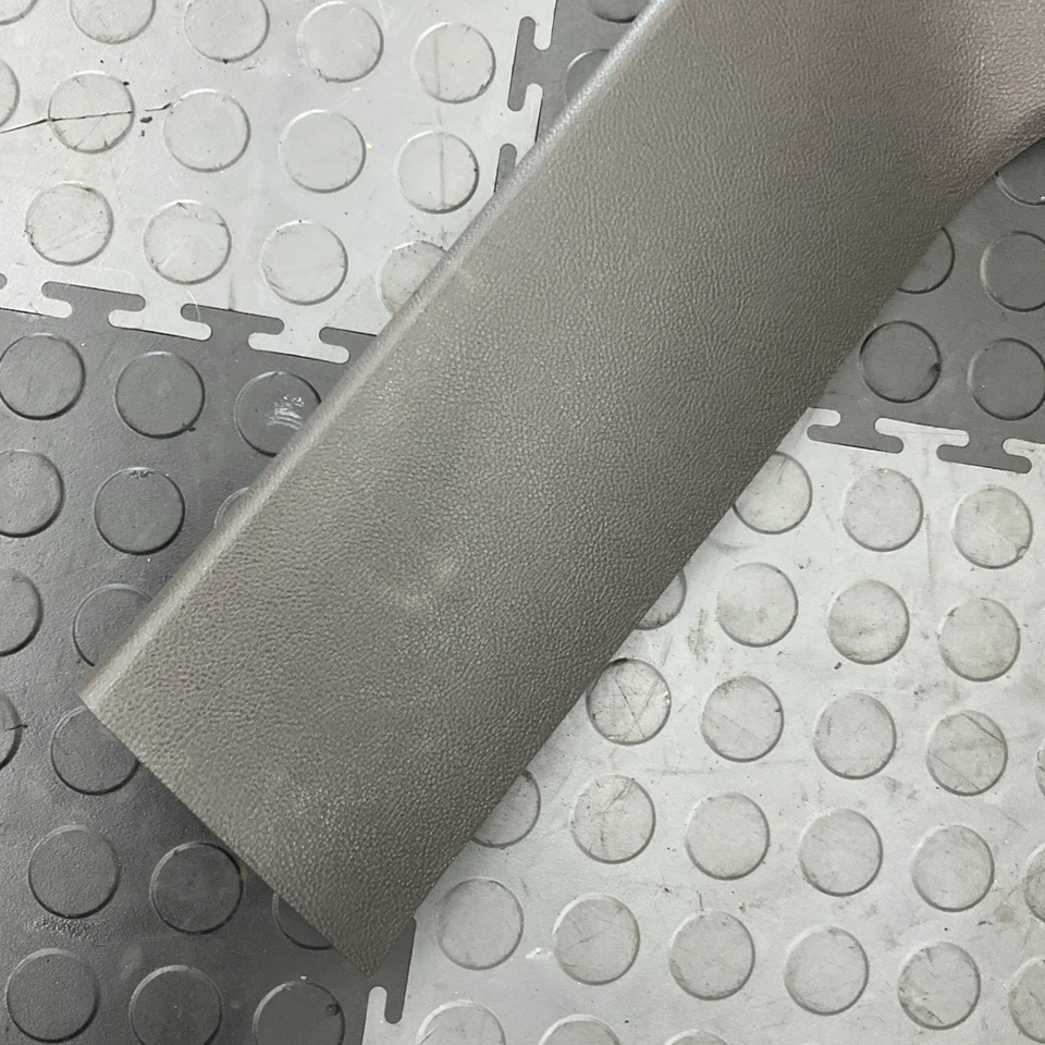 2016-2018 Lincoln MKX Rear Right Liftgate Trim FA1Z-5842410-AD - Image 3 of 4