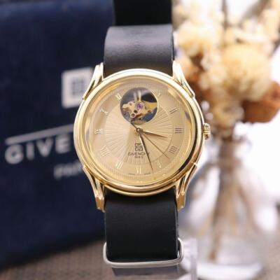 GIVENCHY ゴールド 時計 GIVENCHY ゴールド 金 12Pダイヤ クォーツ 腕時計 レディース
