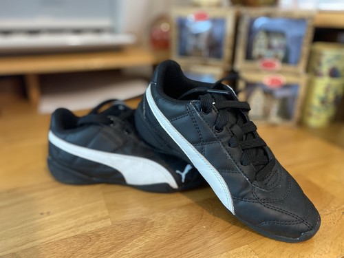 Youth Boys Athletic Tennis Shoes Size 