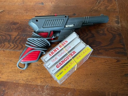 Vintage Commodore 64C Light Fantastic z pistoletem i grami w pudełku - przetestowany i działający - Zdjęcie 18 z 21
