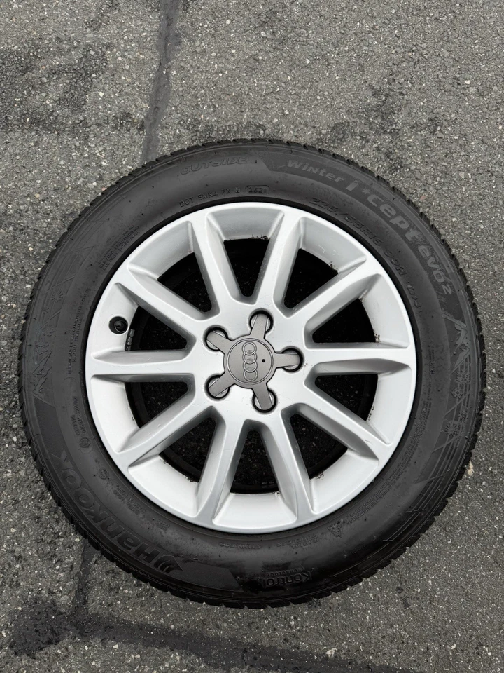 Audi 16-Zoll-Felgen mit Winterreifen Hankook Winter i*cept evo2. - Bild 3 von 4