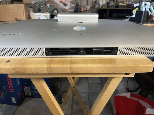 APPLE A1316 CINEMA DISPLAY MONITOR: 27” **FOR PARTS** NO STAND NO WIRES SEE PICS - Picture 5 of 6