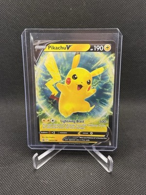 Pikachu V SWSH198 Holo Promo Full Art Basic 190 HP Lightning Blast Pokémon TCG