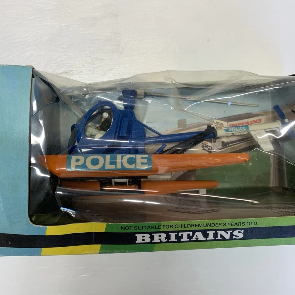 RARE Britains 1:32 Metal 9611 Hughes 300C Police Toy Helicopter Broken Box - Image 3 of 4