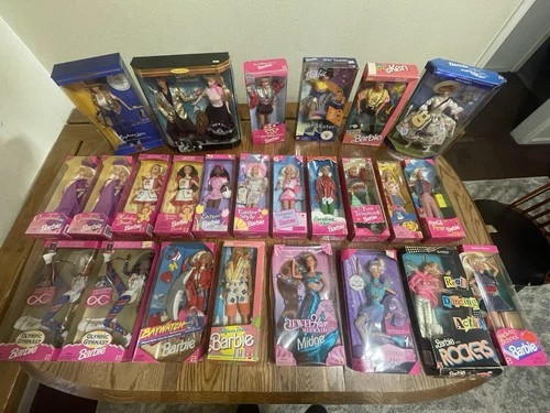Vintage Barbie Lot of Barbie 25 Dolls Read Description