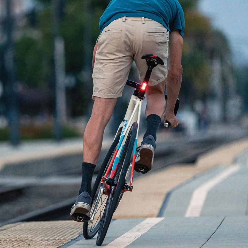 TailLux 25 USB Rear Bike Light – High-Visibility 25 Lumen LED Tail Light with... - Image 4 of 4