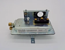 CLEVLAND CONTROLS AFS-222 AIR PRESSURE SWITCH, NEW