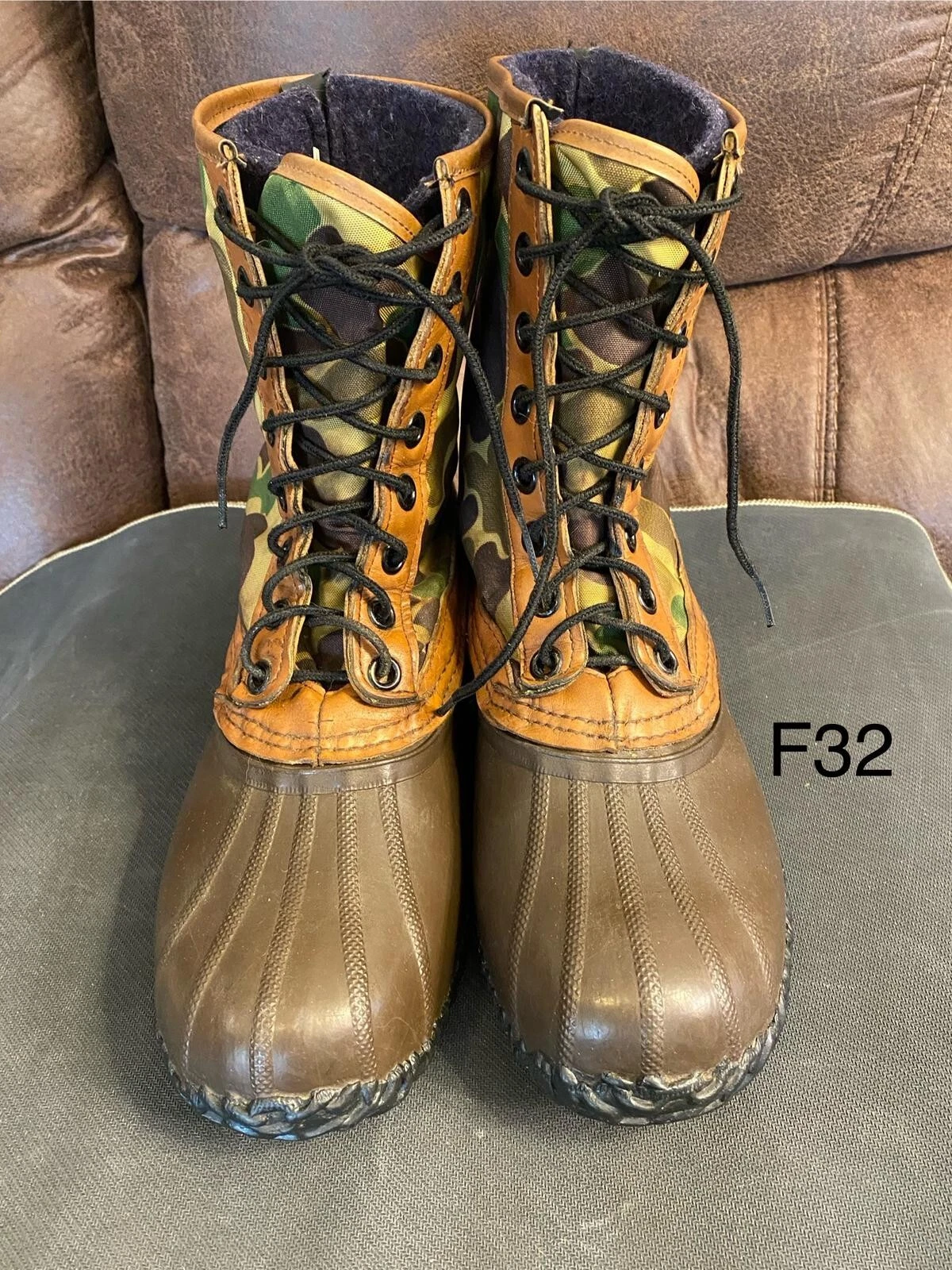 Sorel Winter Boots Waterproof Camo Top Men Size 8 Great Condition