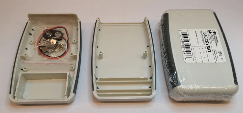 Hammond 1553CGYBAT Kunststoff-Gehäuse 117x79x33 gr/gr mit Batteriefach