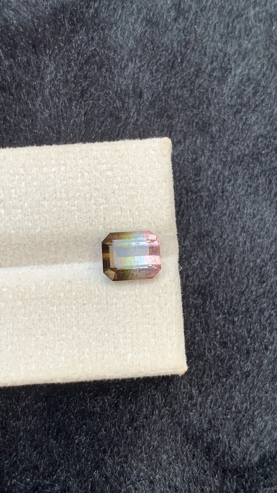 2.20 CRT Natural Faceted tricolour tourmaline from Afghanistan 🇦🇫 - Image 3 of 4