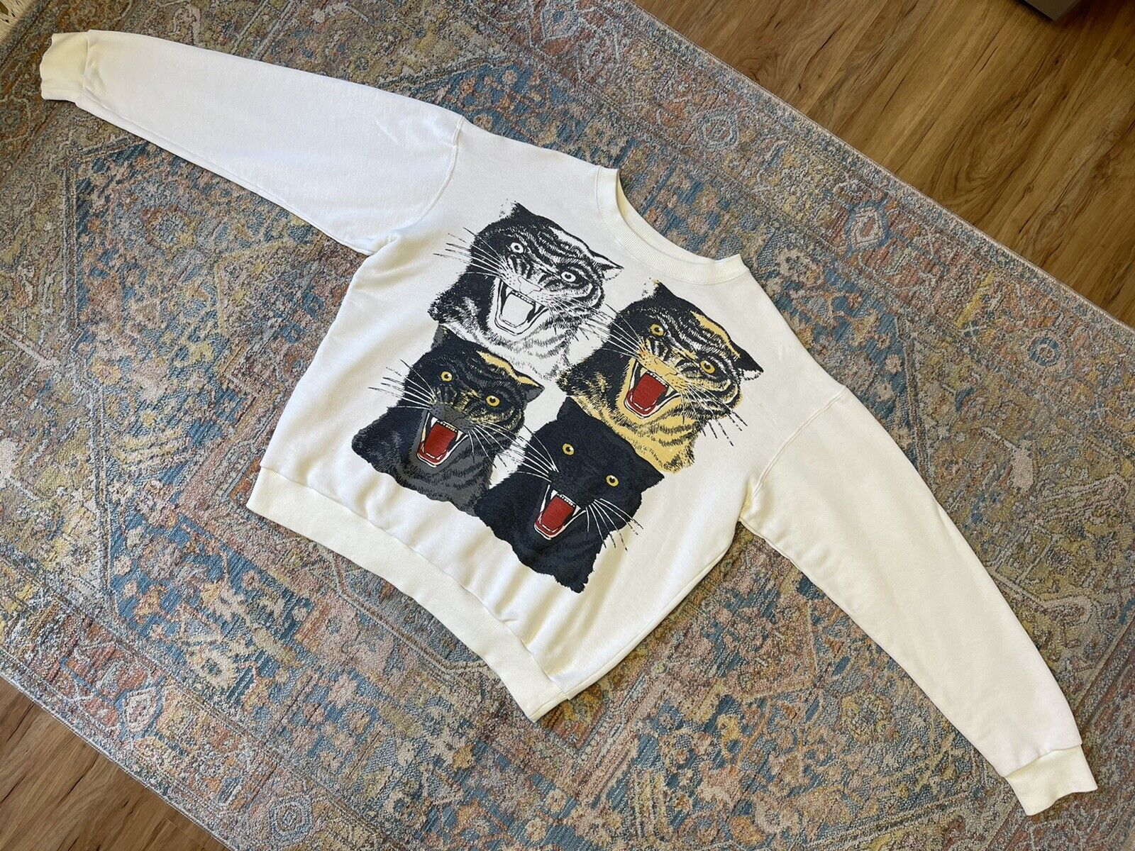 Gucci 4 Tigers Sweatshirt Tiger - Size M - EXCELLENT!!! SHIPS FREE