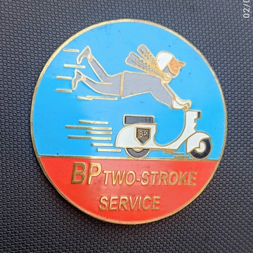Vintage BP Oli Vespa Iklan Logo Emblem Badge Placca Plakette LG126 - Picture 3 of 5
