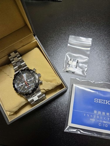 Seiko Prospex SBDM003 Gray Dial Titanium Radio-Controlled Solar Men's Watch - Picture 2 of 7