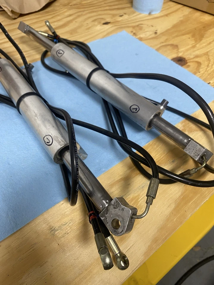 REBUILT FULL SET Porsche 996 997 911 Carrera S Turbo Top Hydraulic Cylinders x2 Foto 2 de 4