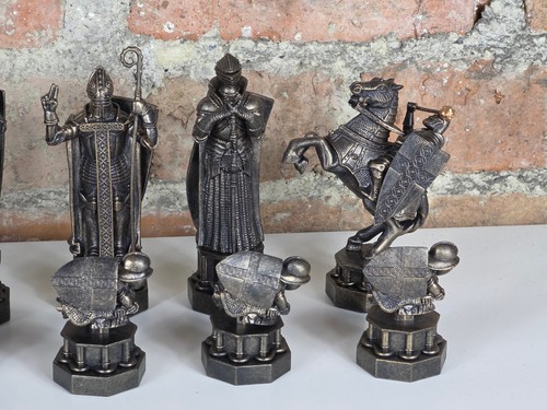 HARRY POTTER CHESS SET - DEAGOSTINI – RARE, COLLECTABLE. COMPLETE - Picture 6 of 18