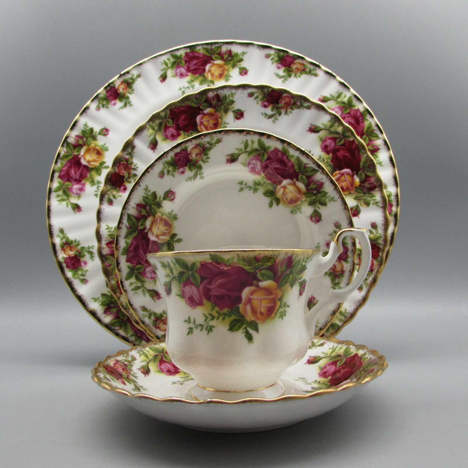Royal Albert Bone China Old Country Roses 5pc Place Setting