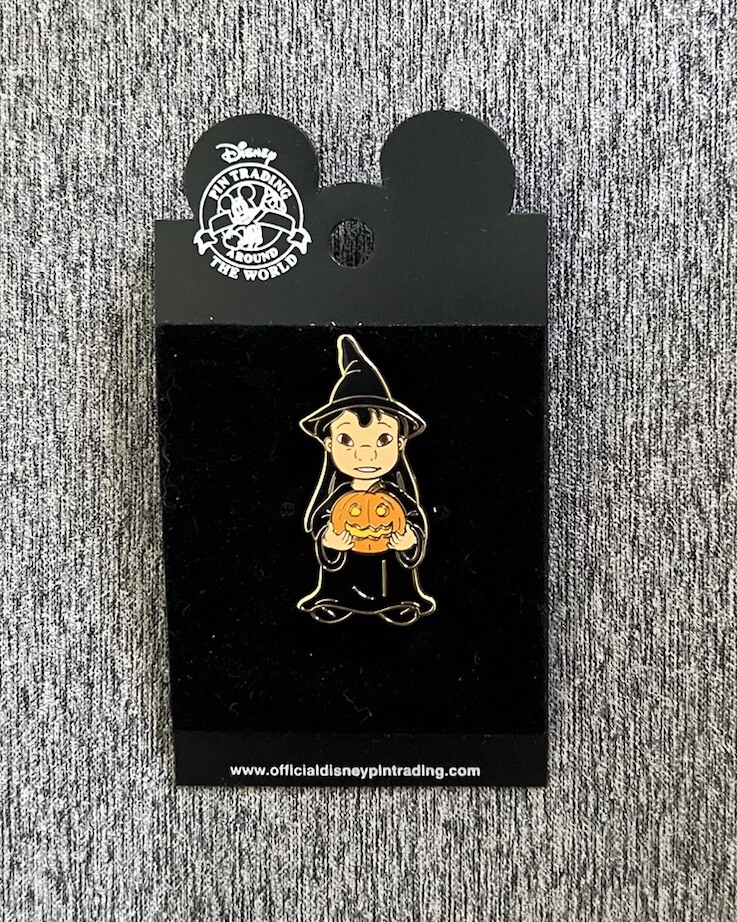 🎃 DISNEY HALLOWEEN 2003 ~ LILO as Witch Holding 🎃 PUMPKIN PIN