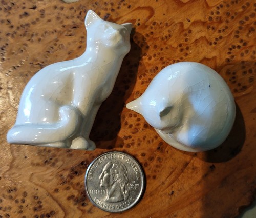 Pair Cat Figurines Mid-Cent Modernist Style White Ceramic Miniature Glossy White - Picture 7 of 7