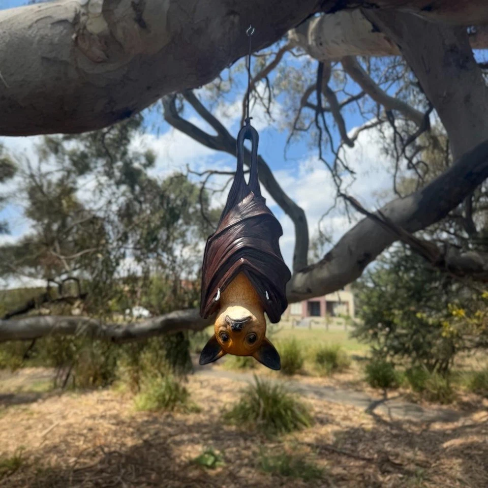 35CM Hanging Bat on Rope Realistic Bat Decor Indoor/Outdoor Spooky Atmosphere - image 4 of 4