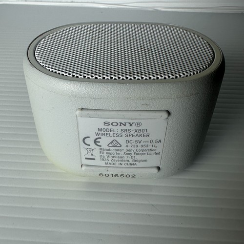 Sony SRS-XB01 Bluetooth Wireless Portable Speaker White - Picture 4 of 4