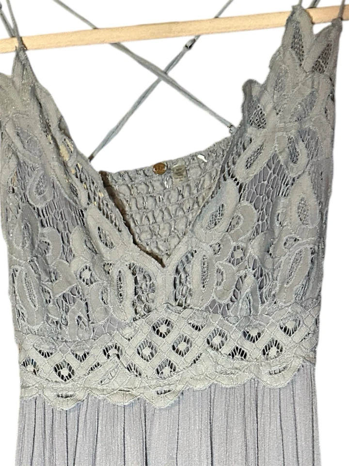 Vestido Free People ONE Adella Maxi Sin Mangas Encaje Volantes Lila Lavanda M/L Foto 3 de 4