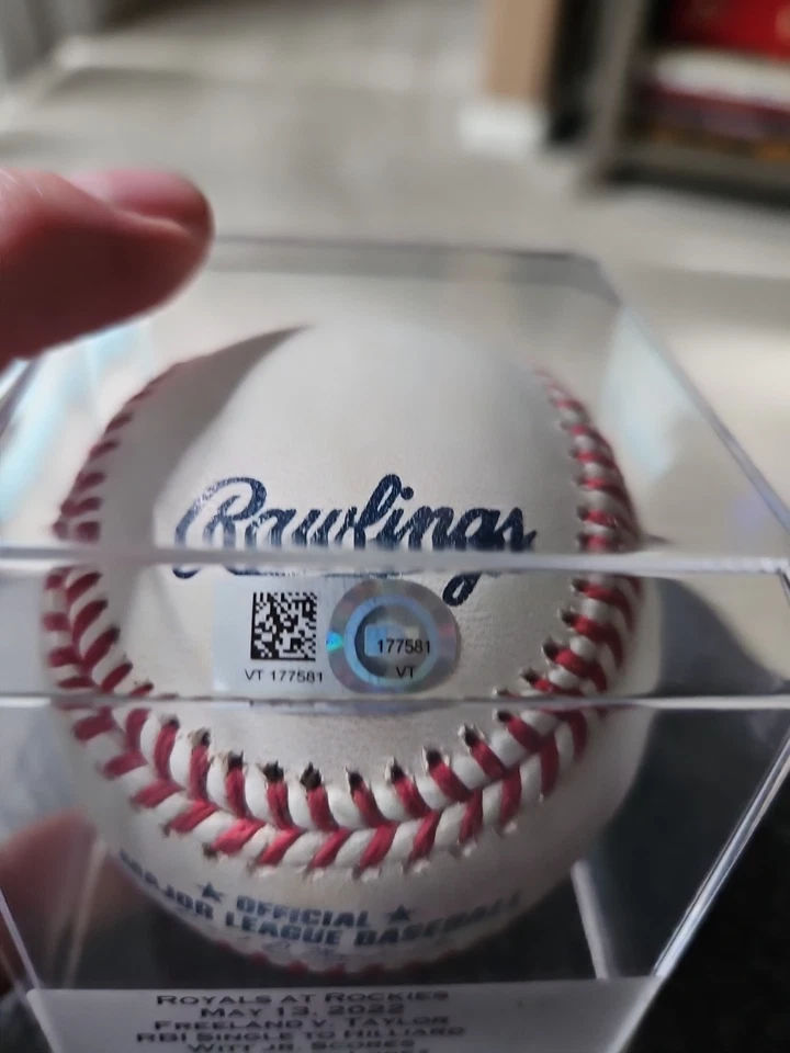 Juego MLB Usado Béisbol Bobby Witt Jr. Puntuaciones (Ejecutar) En Taylor Single 13/05/2022 RC Foto 3 de 4