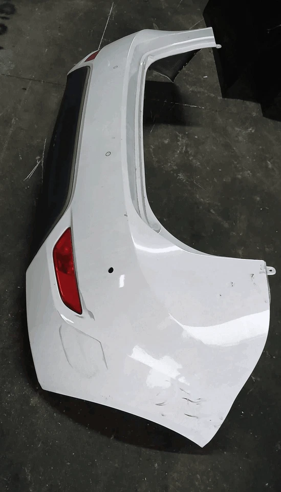 866111K000 Paraurti post.  HYUNDAI ix20 1.4 (66Kw) Mnv 5p/b/1396cc - Immagine 2 di 4