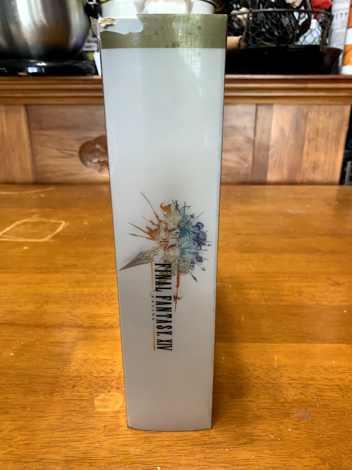 Original Final Fantasy XIV Collector's Ed for PC - Game, Box, Book and Token - Image 3 of 4