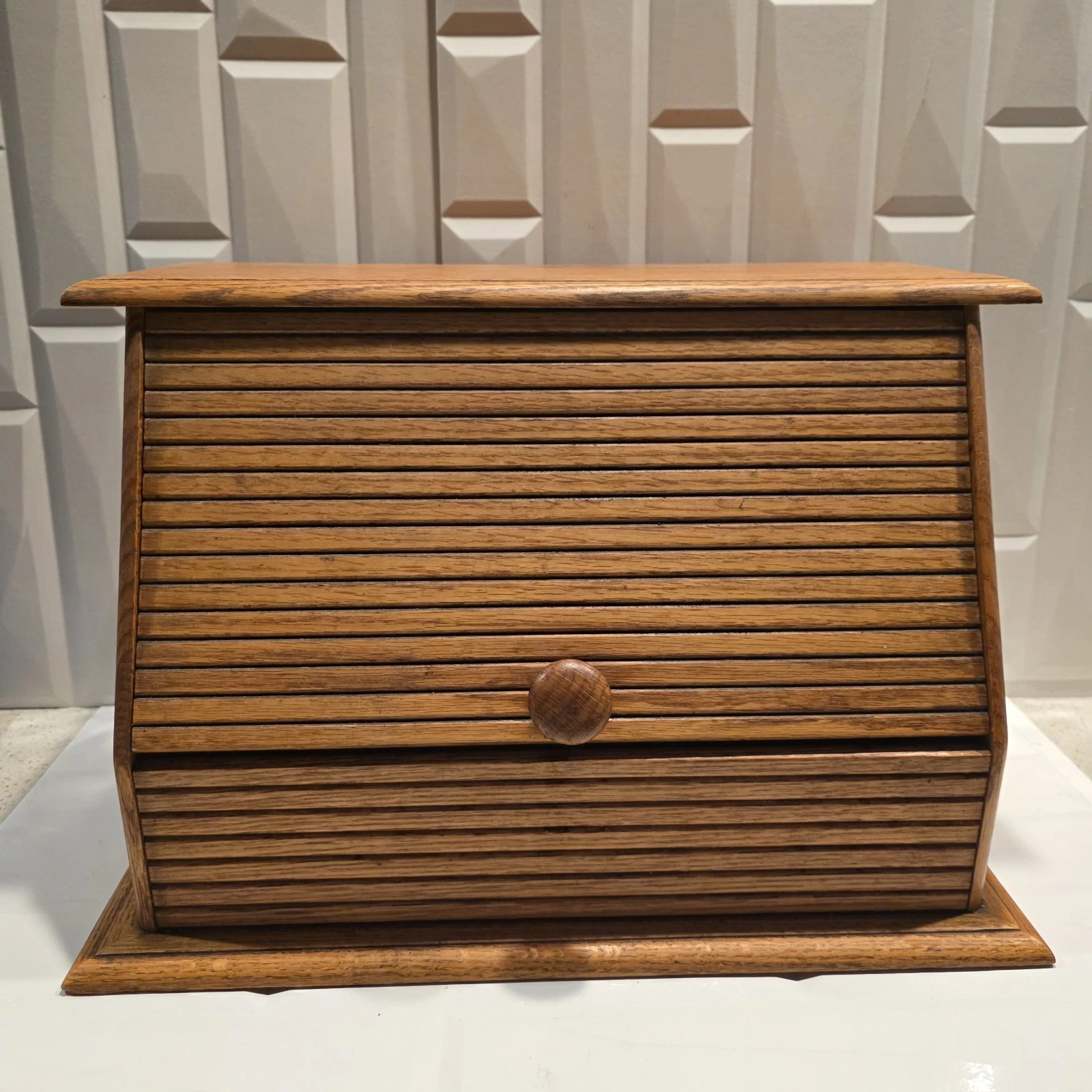 Vintage Wood Bread Box Storage Primitive Rustic Farmhouse Medium Wood
Opens in a new window or tab