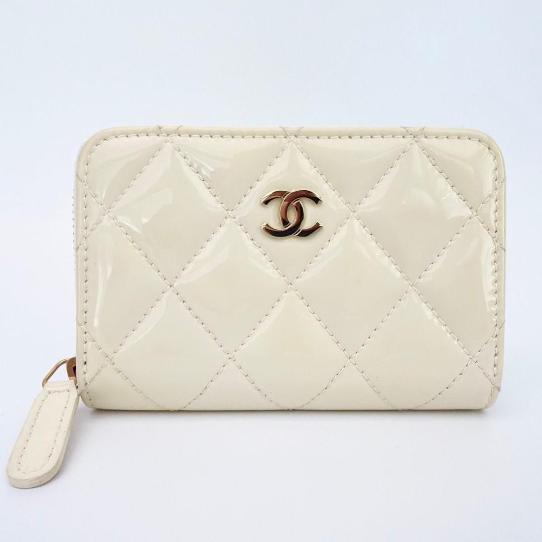 CHANEL COCO Matelasse Compact Wallet - Patent Leather Coin Purse