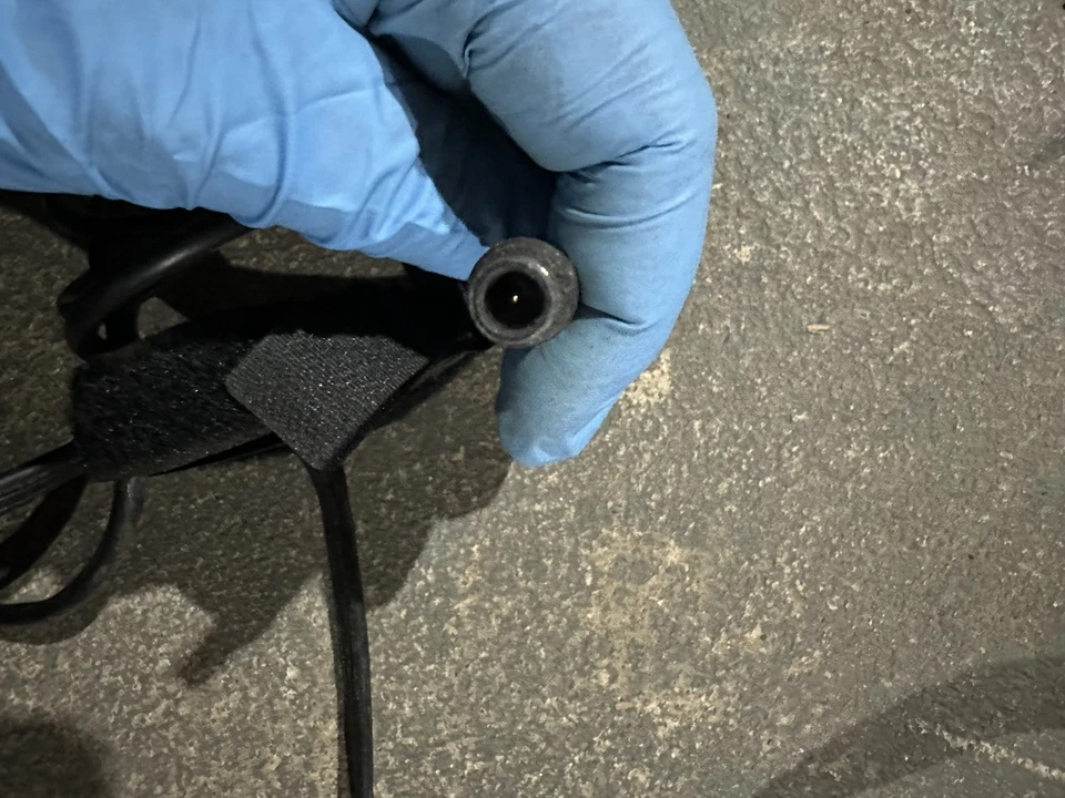 惠普 PPP019L-S 65W 19.5V 3.33A Blue Tip 便携式电脑充电器适配器(10 件装) — 第 4/4 张图片