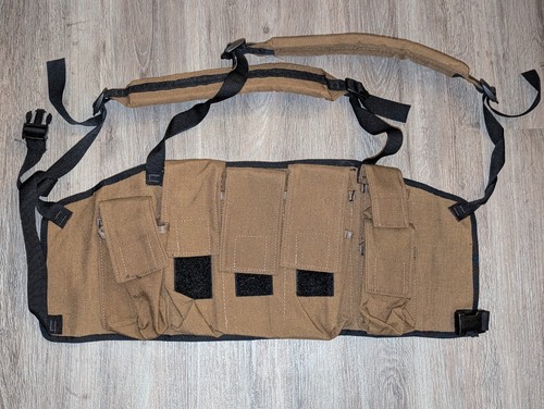 SADF P83 Südafrika Chest Rig sehr guter Zustand original datiert 1994 Muster 83
