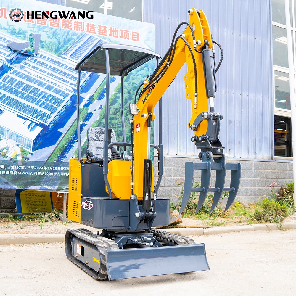 Household 1750 lb Mini Excavator With Powerful And High Digging Force B&S Engine