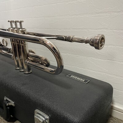 YAMAHA YTR-1335S Trumpet Silver color with Hard Case & Mouthpiece