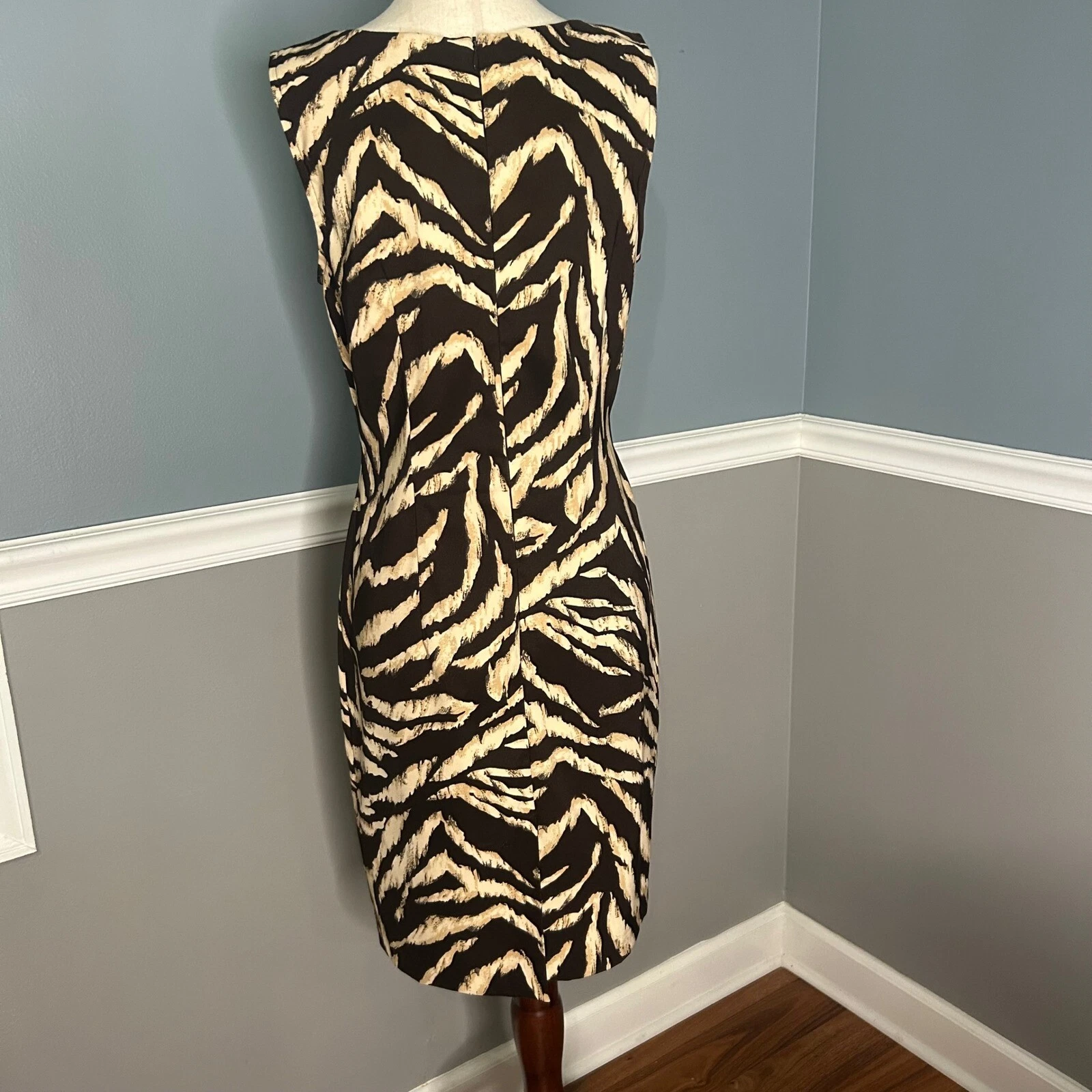 VETEMENTS Abito da carriera Connected Apparel stampa zebrata senza maniche scollo quadrato taglia 8