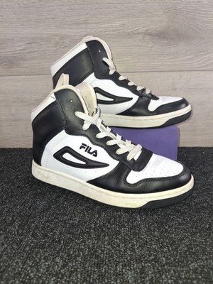 Jungen Fila FX-100 Mid Sneaker Größe UK 4. Guter Zustand. 