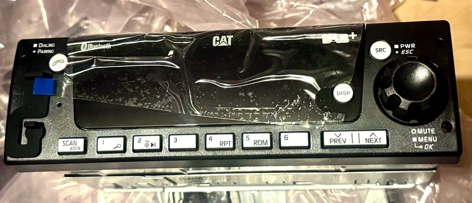 Caterpillar CAT 高级企业收音机 12V - P/N 585- 1578 调幅/调频蓝牙 USB  — 第 3/4 张图片