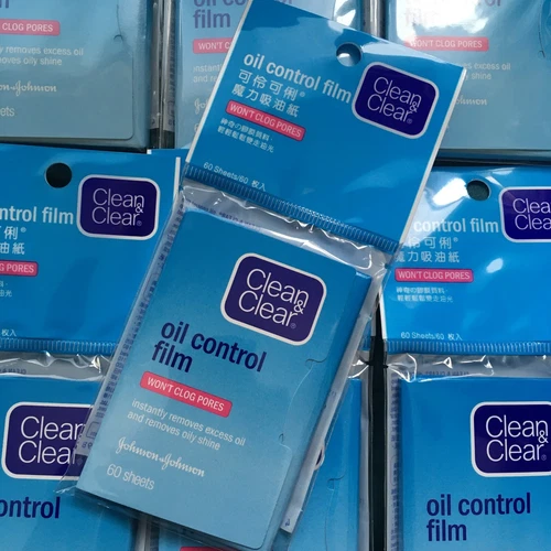 5 CLEAN and CLEAR OIL CONTROL FILM BLOTTING PAPER REMOVES OILY SHINE 60 SHEETS