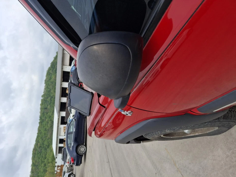 Chevrolet Avalanche 1500 2003 conjunto de espejo retrovisor puerta izquierda rojo usado 448462 Foto 2 de 4