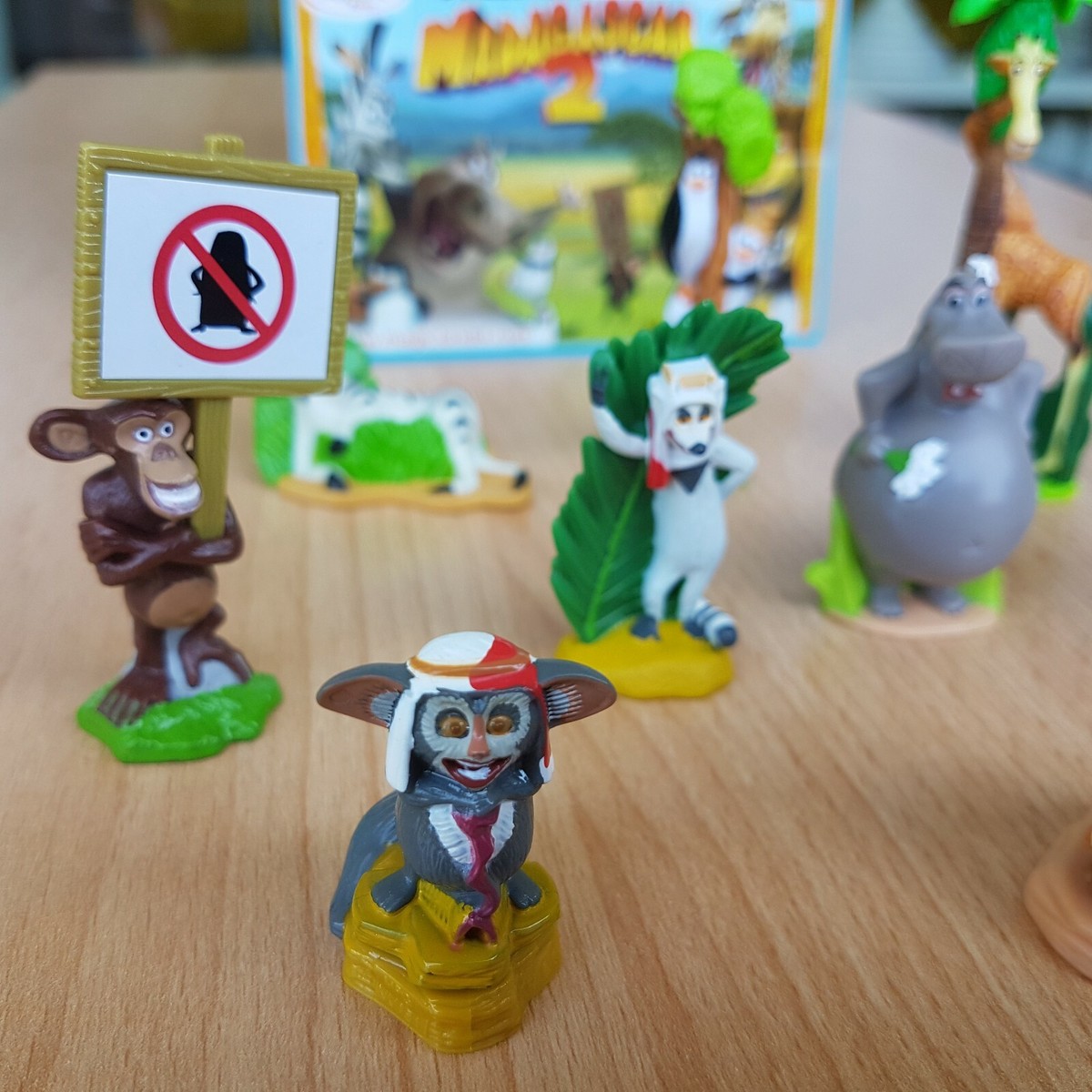 TOP KINDER SURPRISE SET + Madagascar 2 + mint 1.3