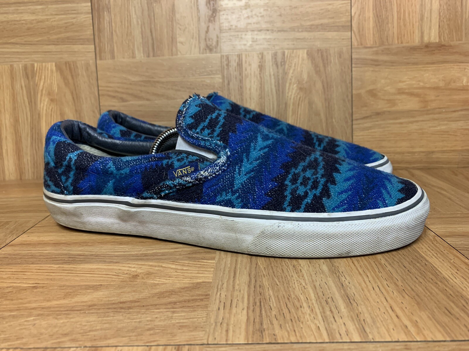 vans pendleton slip on