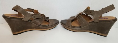 INDIGO by CLARKS Brown Leather Wedges Open Toe Sandals Size 10M - Picture 8 of 12
