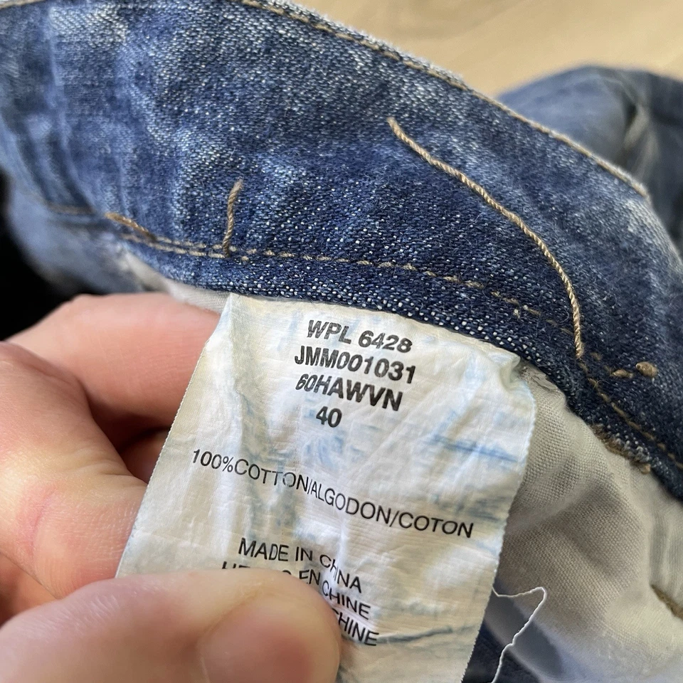 Vintage Y2K Wrangler Denim Cargo Shorts Men's Size 40 Baggy Fit Jorts Skate - Image 4 of 4