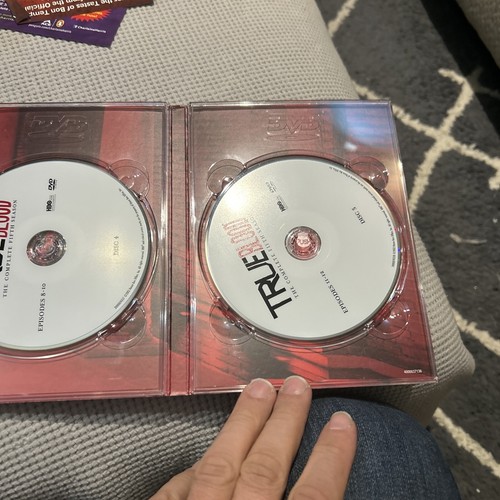 True Blood The Complete Fifth Season (Blu-ray/DVD, 2013, 7-Disc Set) 5 - Picture 9 of 10