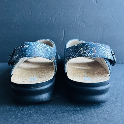 SAS Relaxed Womens Sandal MultiSnake Navy Sz 11.5W Excellent Condition - Picture 4 of 13