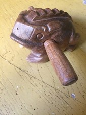 Vintage Handcrafted Wood 4" Percussion Rasp Frog Toad Musical Instrument