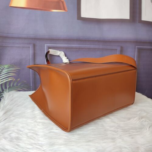 Fendi Sunshine Medium Brown Handbag Crossbody Bag Size: 35CM-31CM-17CM - Picture 8 of 9