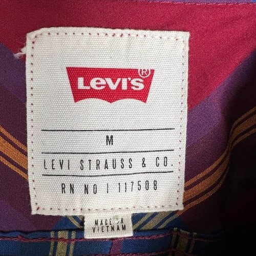 Levis button down shirt mens size medium red plaid long sleeve - Picture 9 of 10