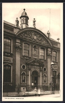 Postcard Worcester, The Guild Hall 
